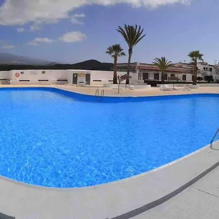 شقة Modern In Shared Pool 65 M² *