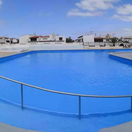 Modern In Shared Pool 65 M² شقة طوستا ديل سيلونثيو