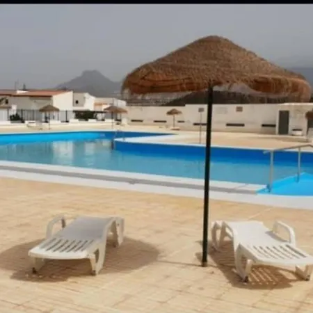 Modern In Shared Pool 65 M² شقة طوستا ديل سيلونثيو